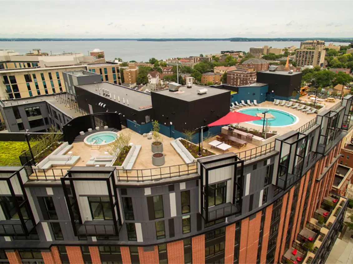 The James, Madison – Exterior