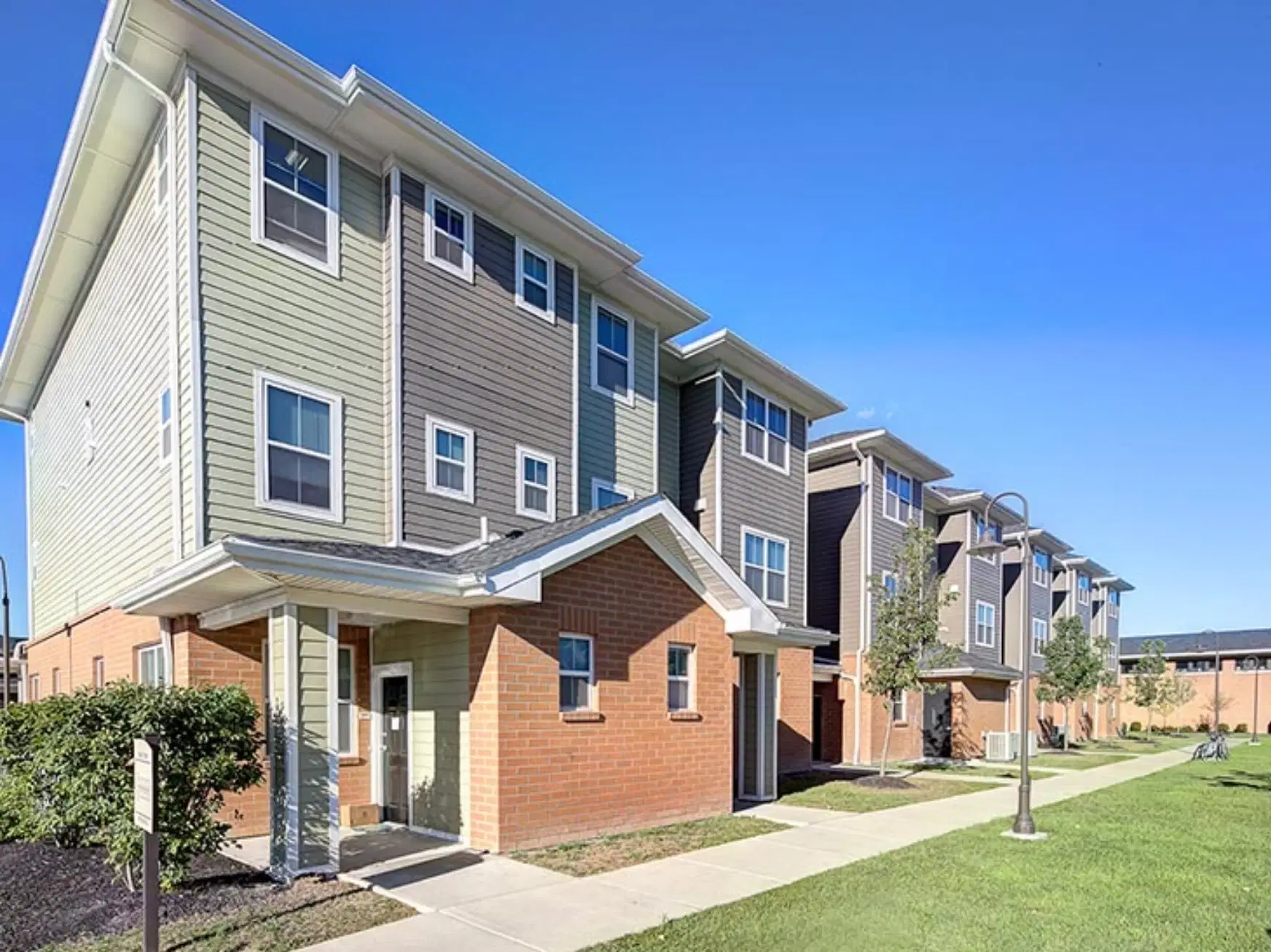 Villas At Chestnut Ridge, Amherst – Exterior