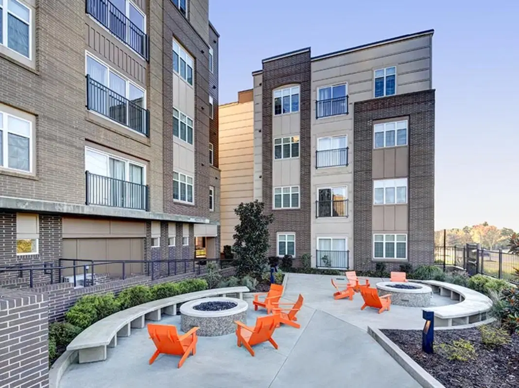 University Crossings, Charlotte – Exterior