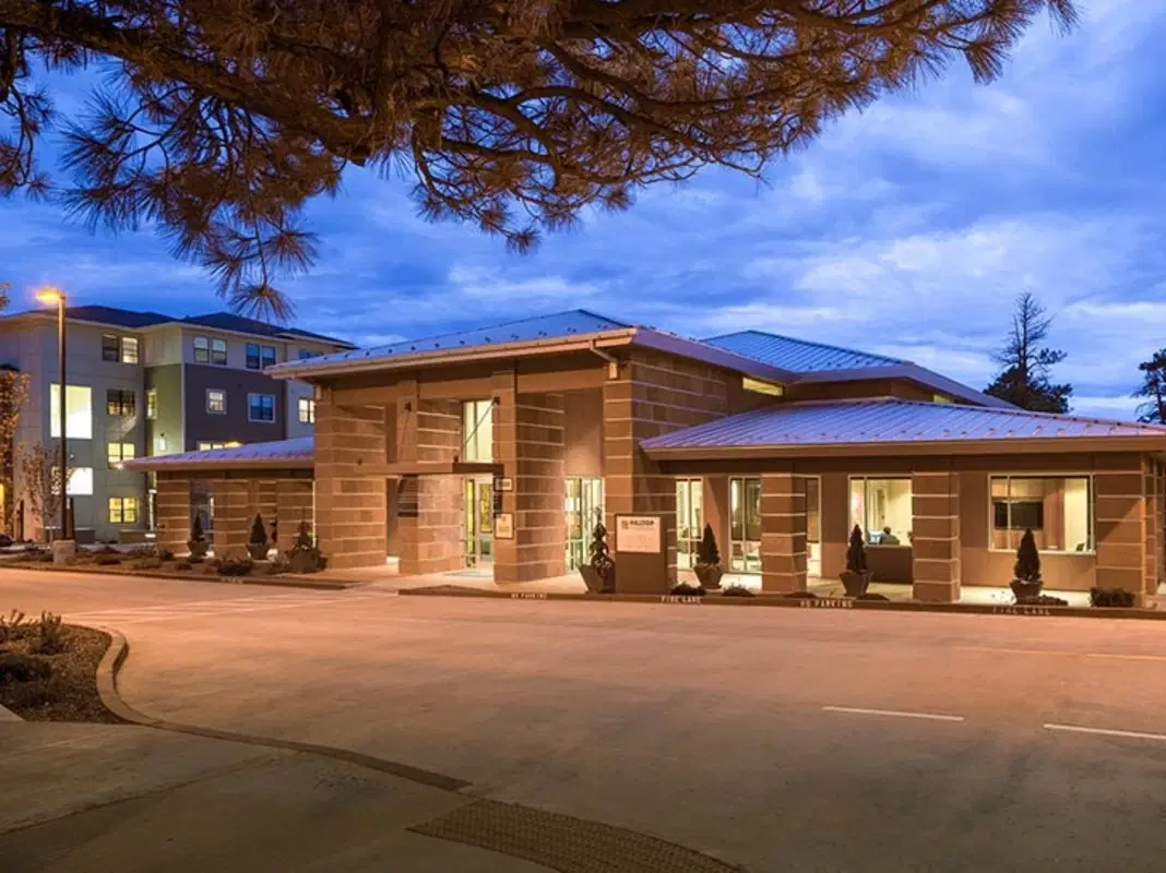 Hilltop Townhomes, Flagstaff – Exterior