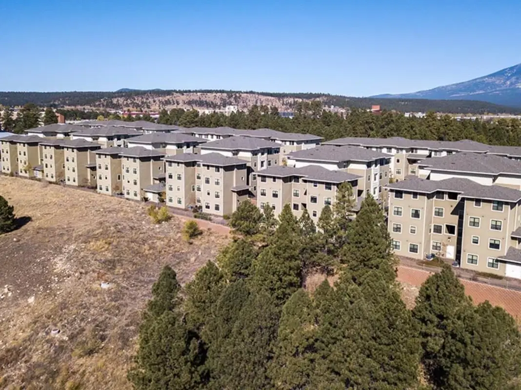 Hilltop Townhomes, Flagstaff – Exterior