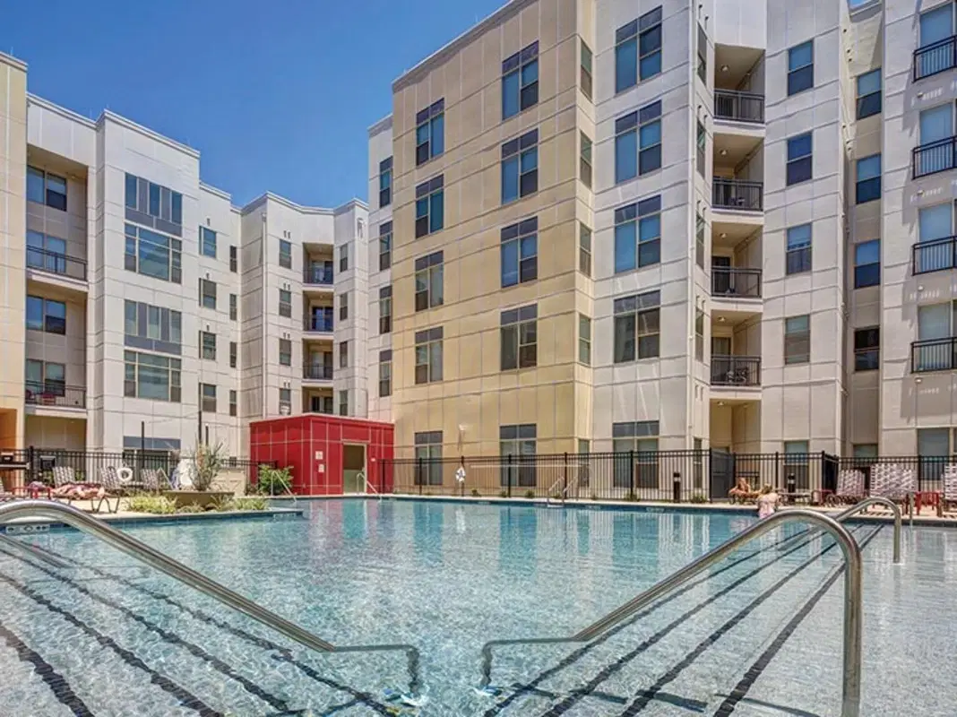 Callaway House Apartments, Norman – Amenities