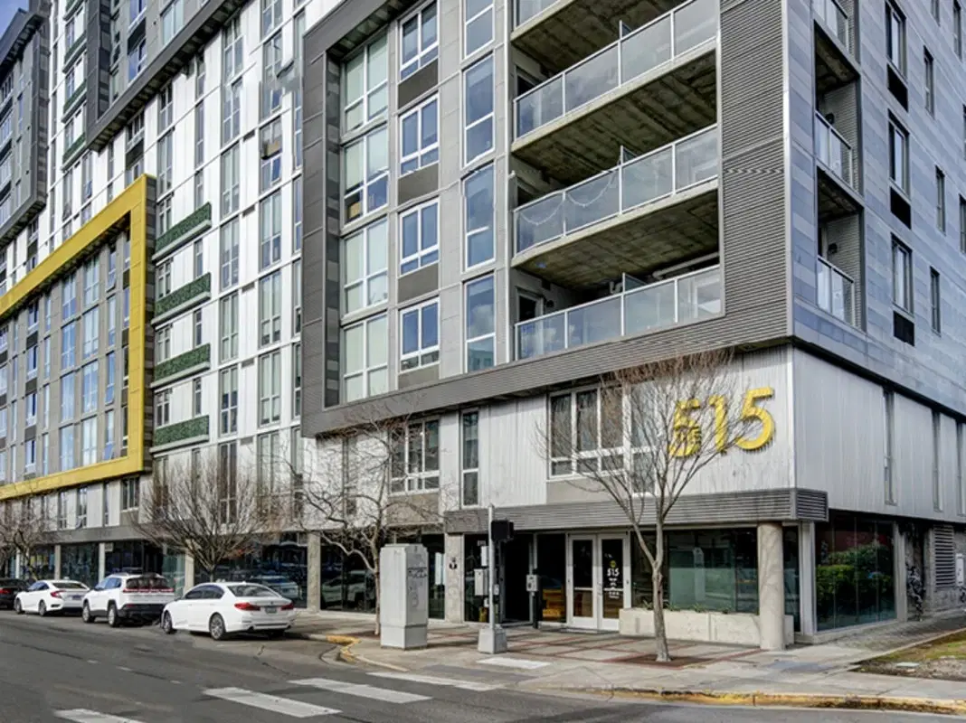 The 515, Eugene – Exterior