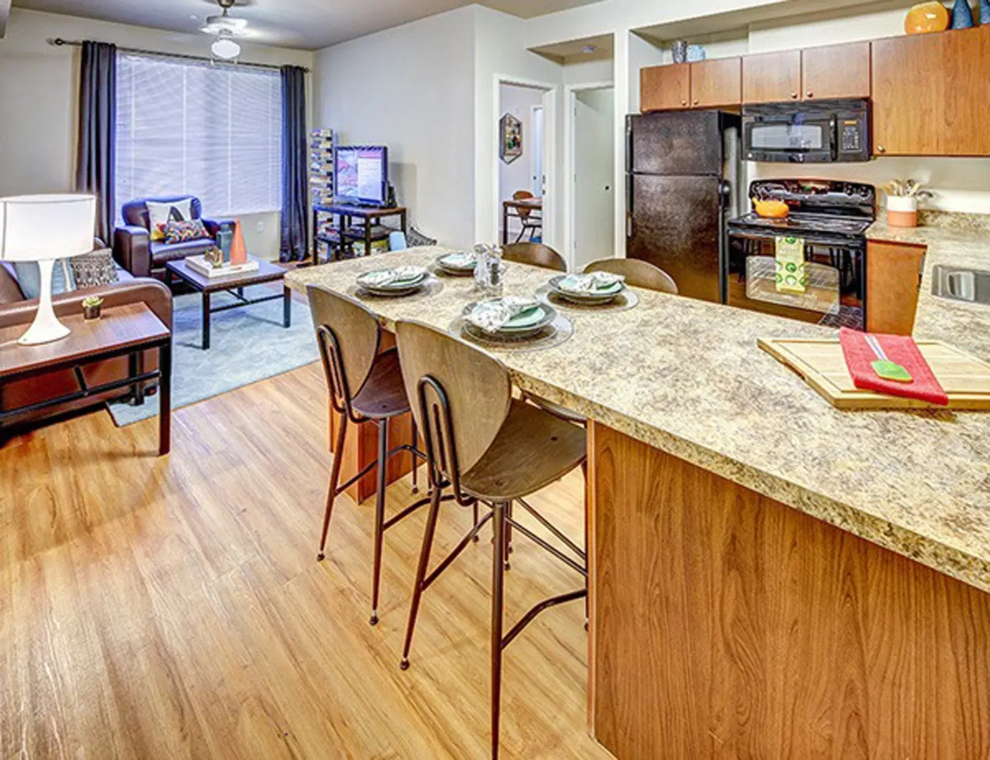 Lobo Village, Albuquerque – Room in 4 Bed - 4 Bath