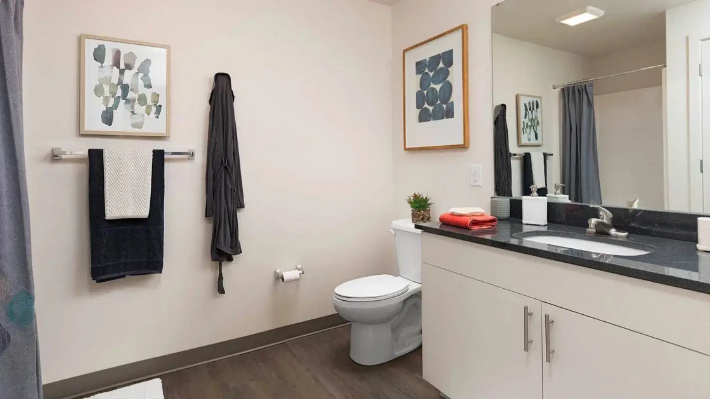 SkyVue, Pittsburgh – Bathroom