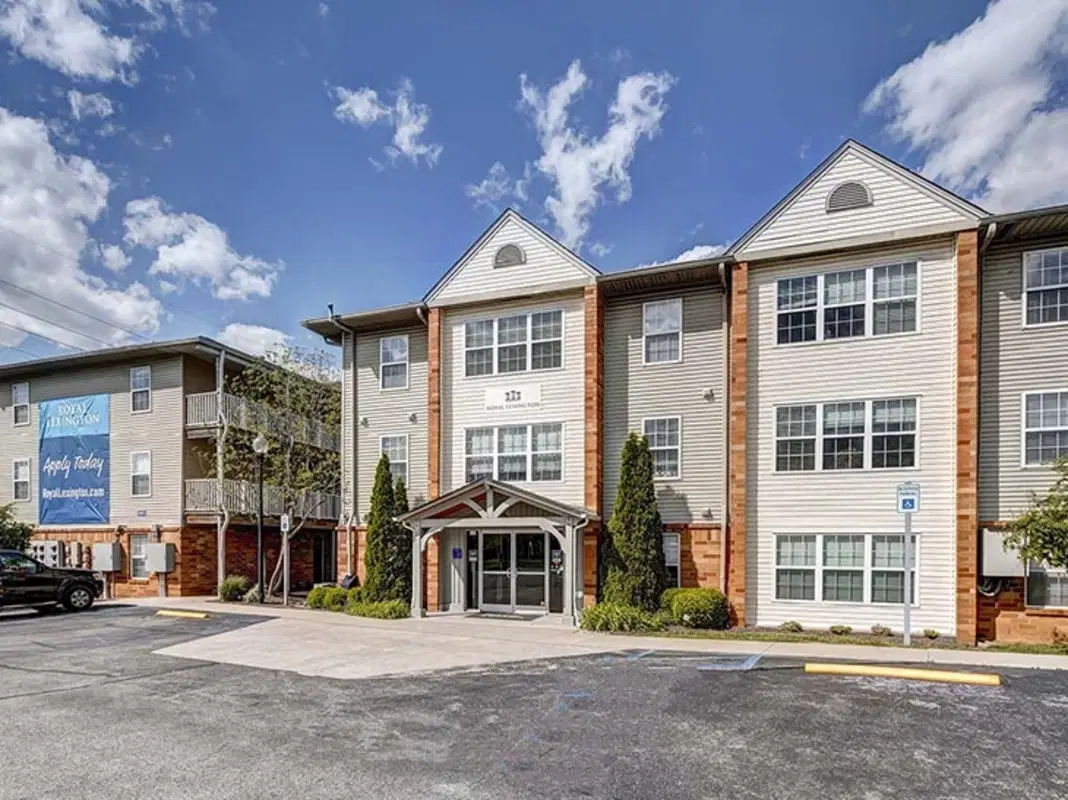 Royal Lexington, Lexington – Exterior