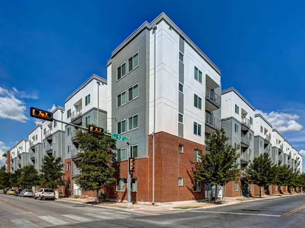 U Pointe On Speight, Waco – Exterior