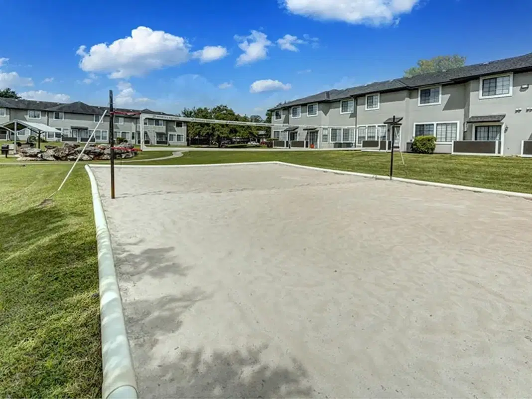 Bishops Square, San Marcos – Exterior