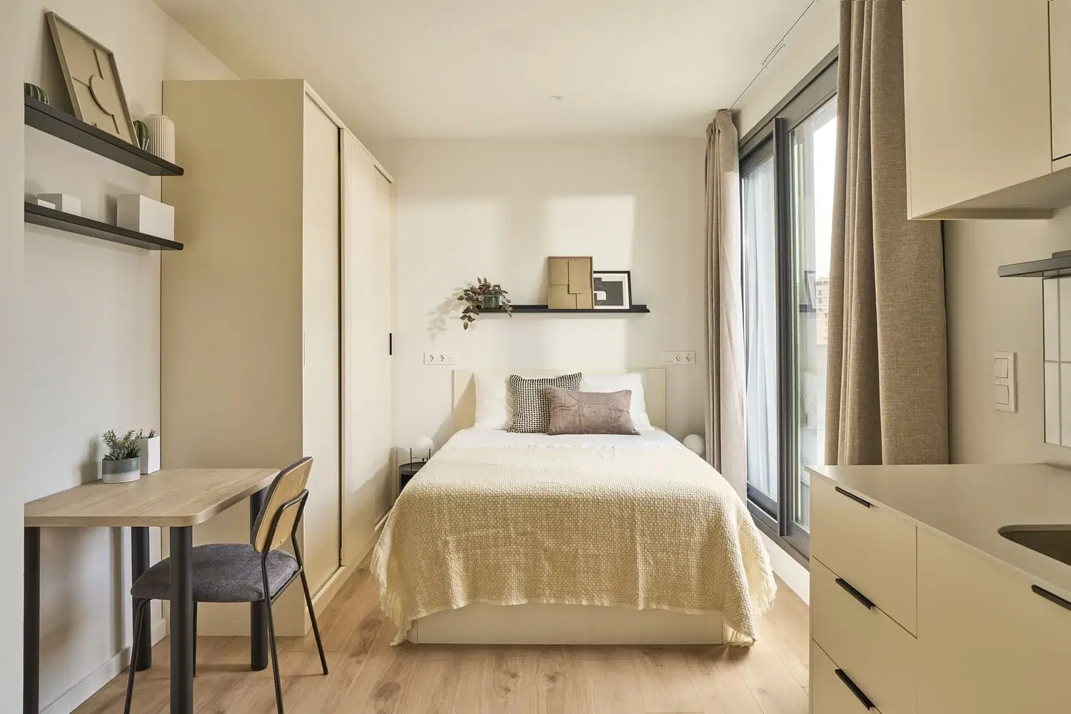 The Carabanchel Episode, Madrid – Rooftop Studio