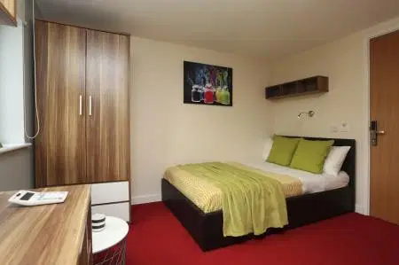 Canterbury Student Village, Canterbury – Premier Luxe En-Suite Kentish House