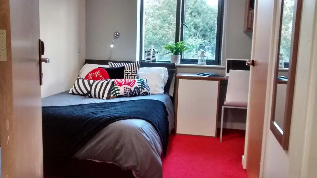 Canterbury Student Village, Canterbury – Deluxe En-Suite Kentish House
