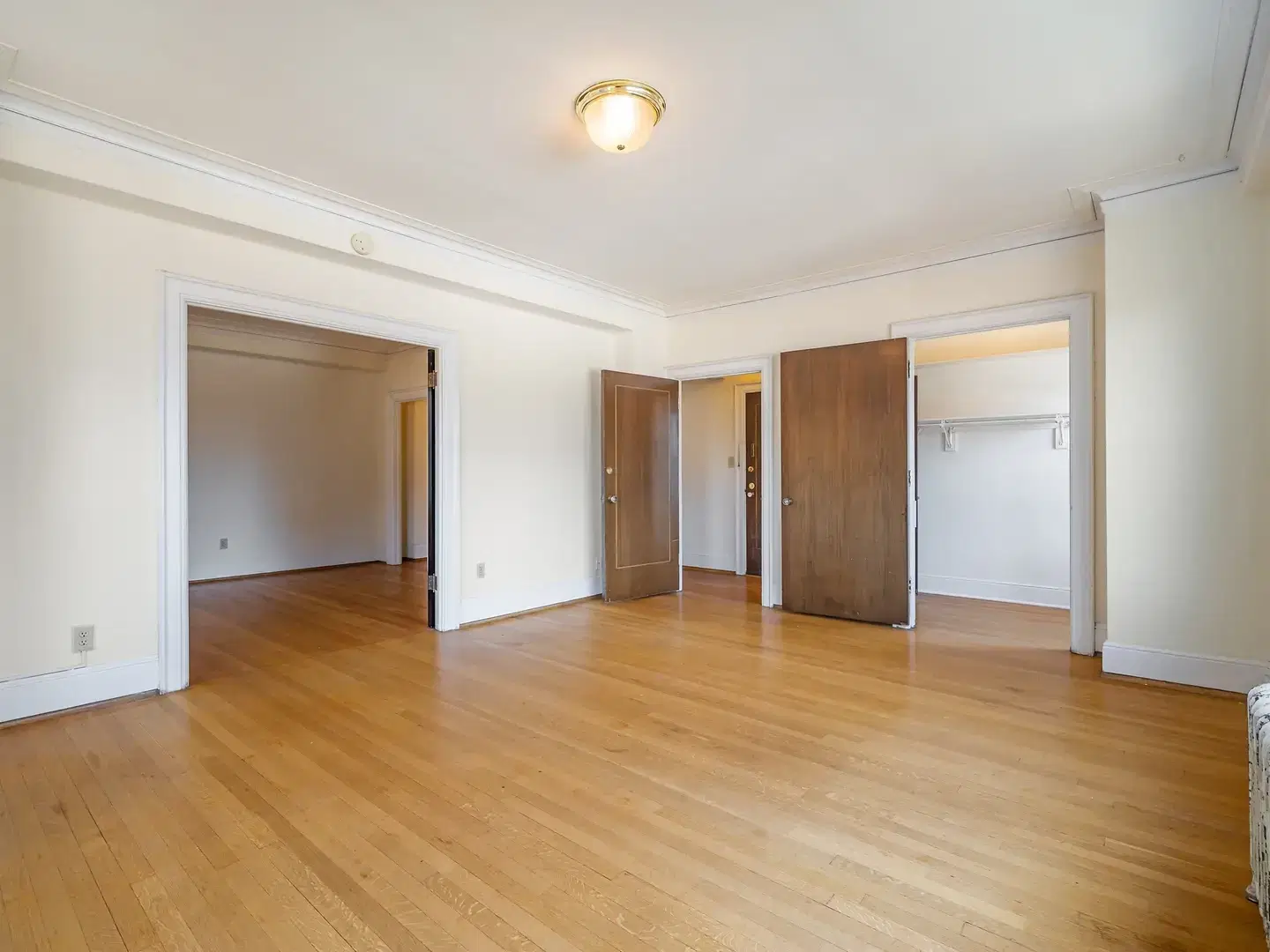 Yugo Seattle Wilsonian, Seattle – 1 Bed, 1 Bath Plus Renovated