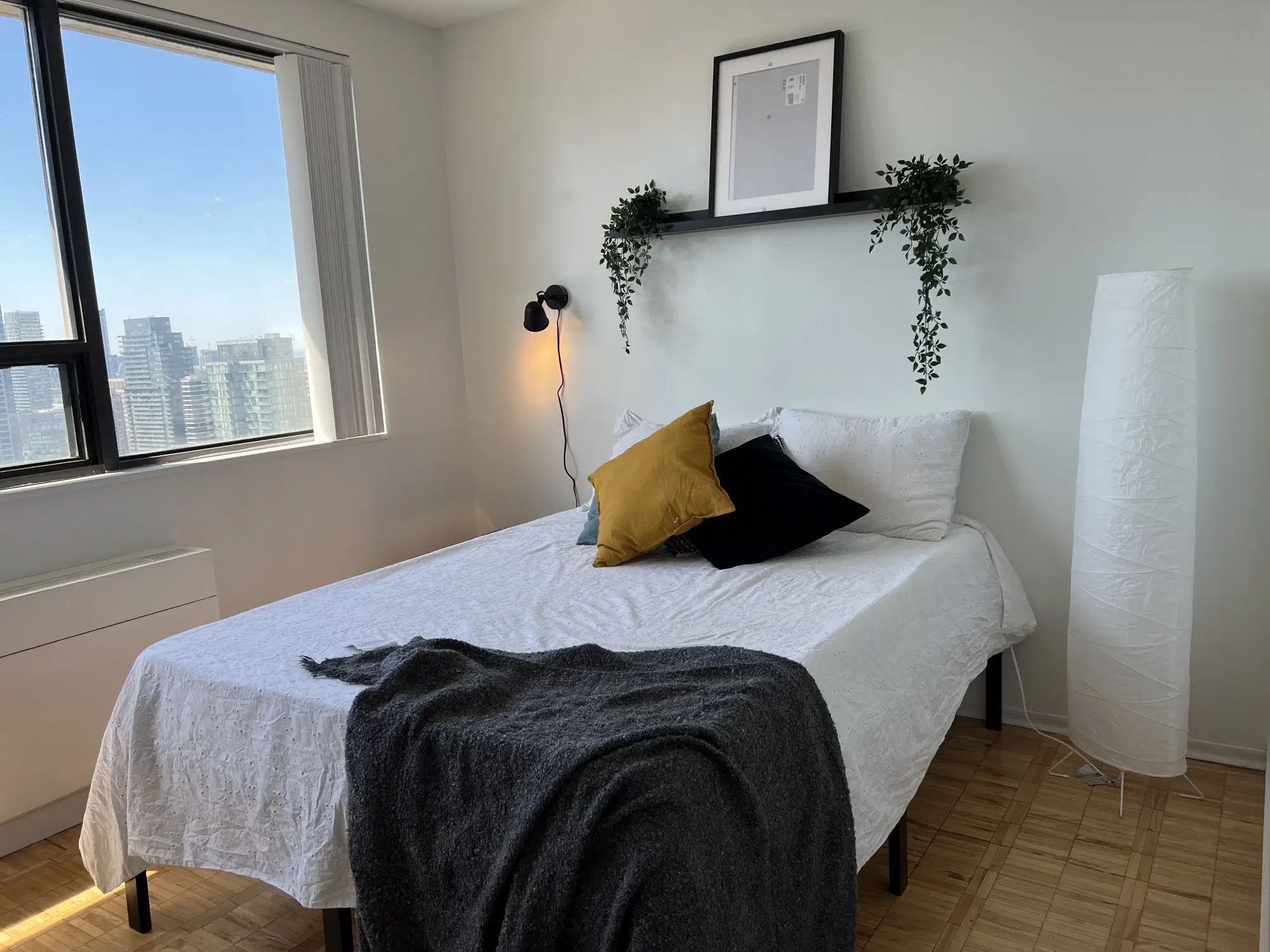 88 Bloor St E, Toronto – Unit 3710 Flex (3 Bed 2 Bath)