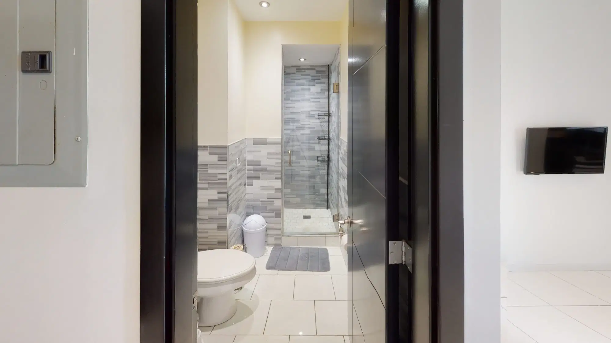 June Homes 10025, New York – #1306C: Upper West Side