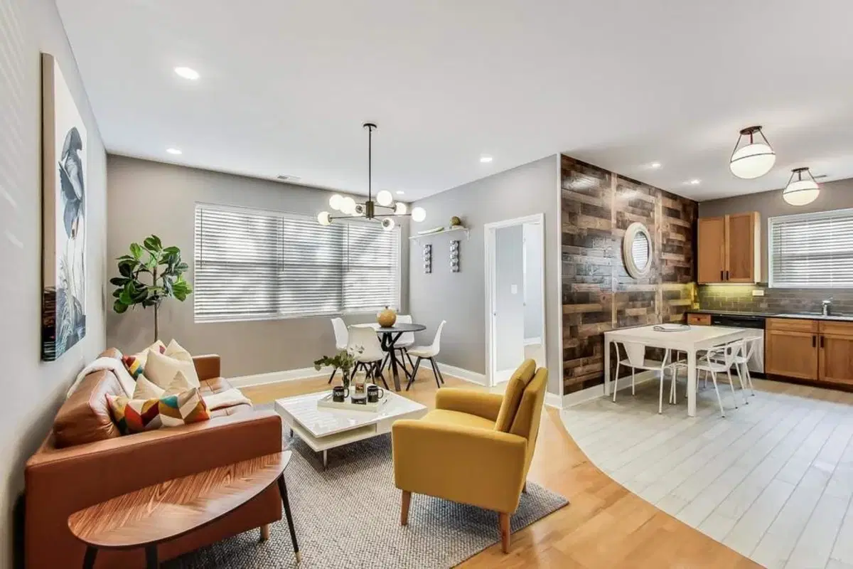 6156 S Kenwood Ave, Chicago – Common Area