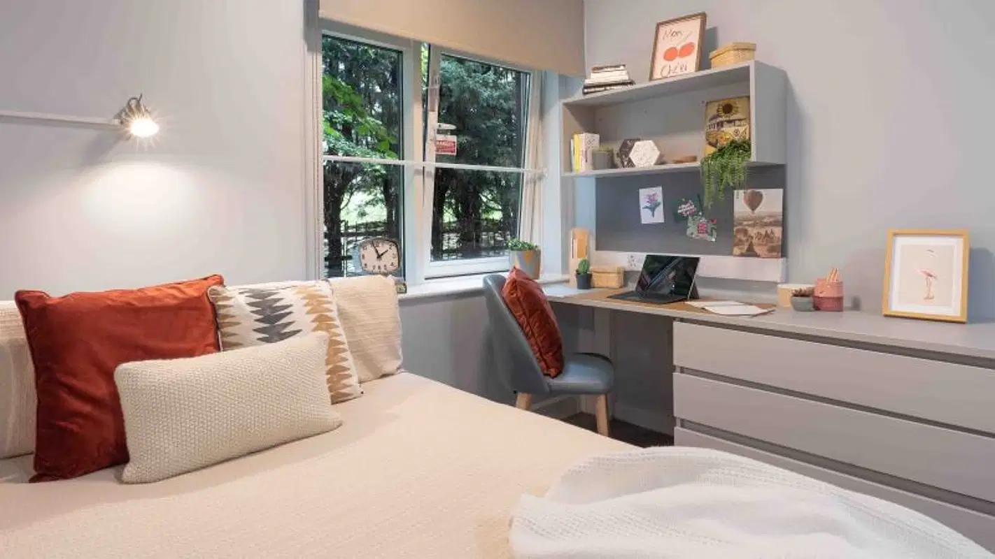 iQ Tufnell House, London – Gold Studio