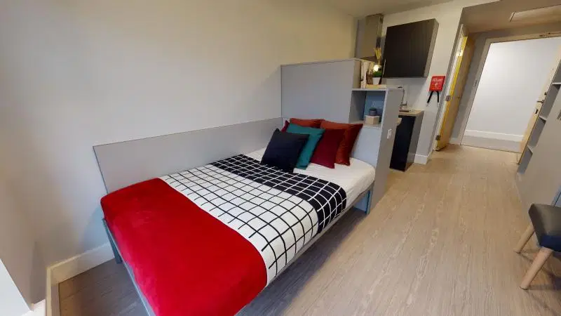 iQ Hoxton, London – Silver Studio