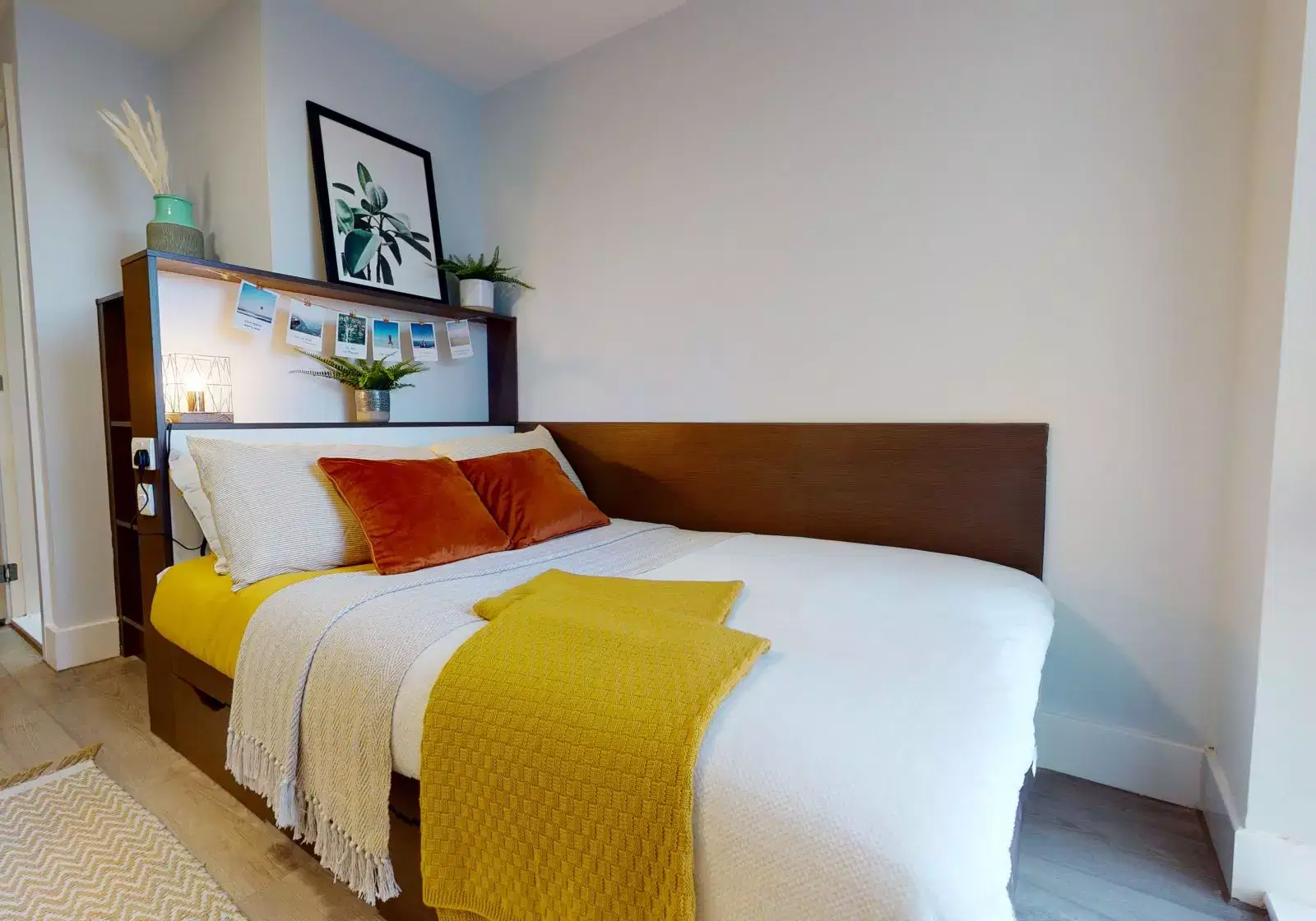 iQ Penworks House, Birmingham – Gold En Suite Premium
