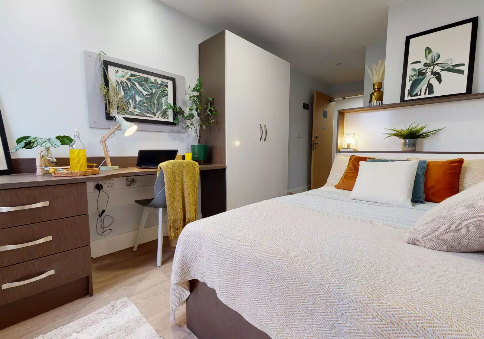 iQ Penworks House, Birmingham – Platinum En Suite Plus
