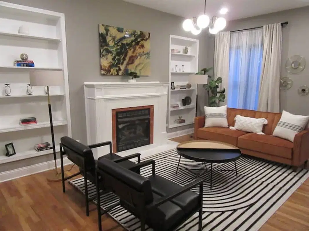 5017 S Drexel Blvd, Chicago – Common Area