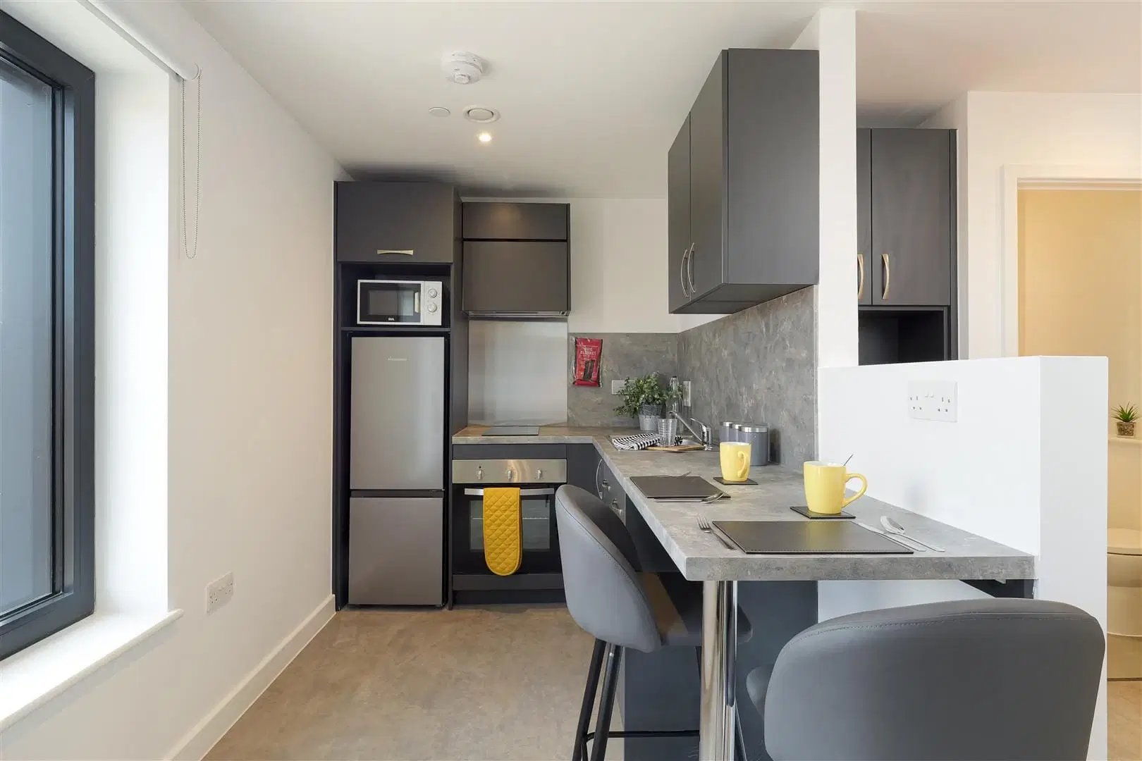 Bedford, Canterbury – Studio Style D05