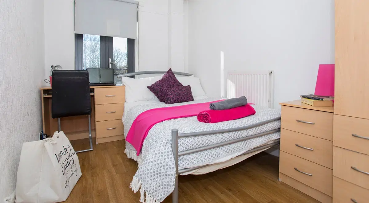 Landale House, London – Silver Plus Room