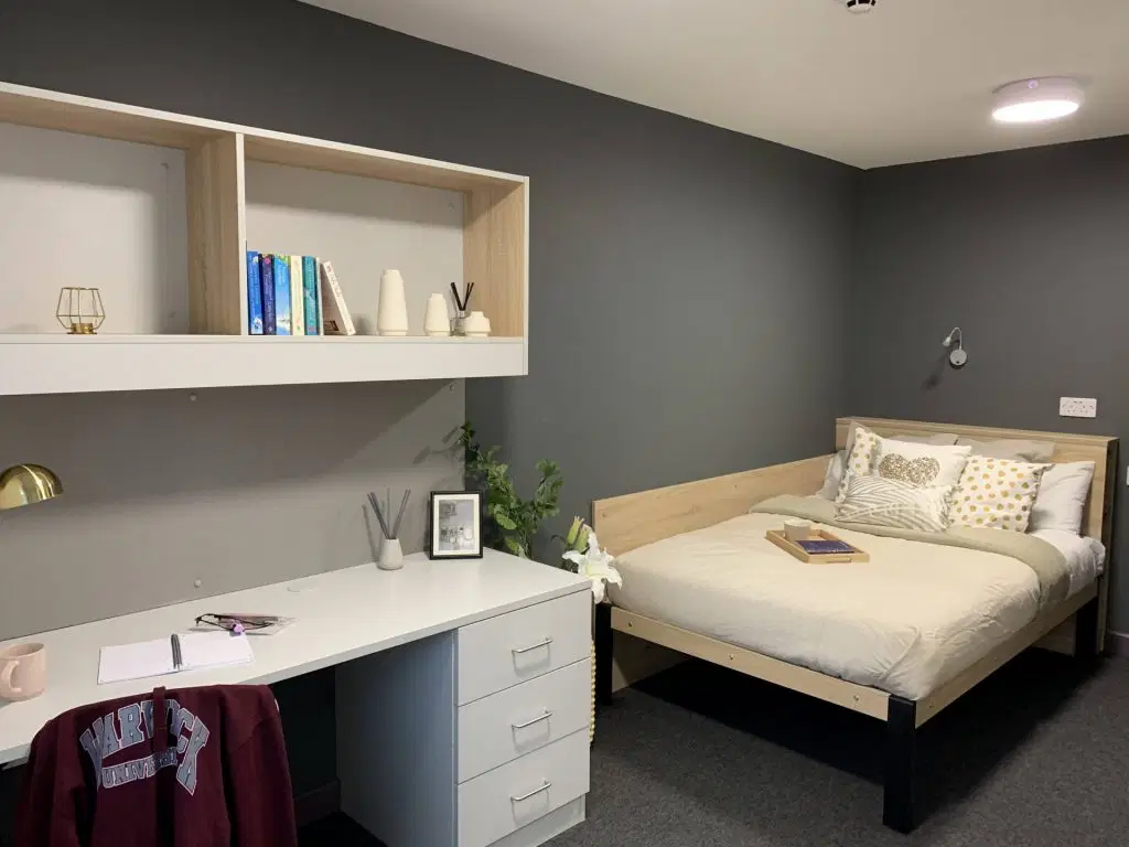 Westwood Student Mews, Warwick – Silver Ensuite