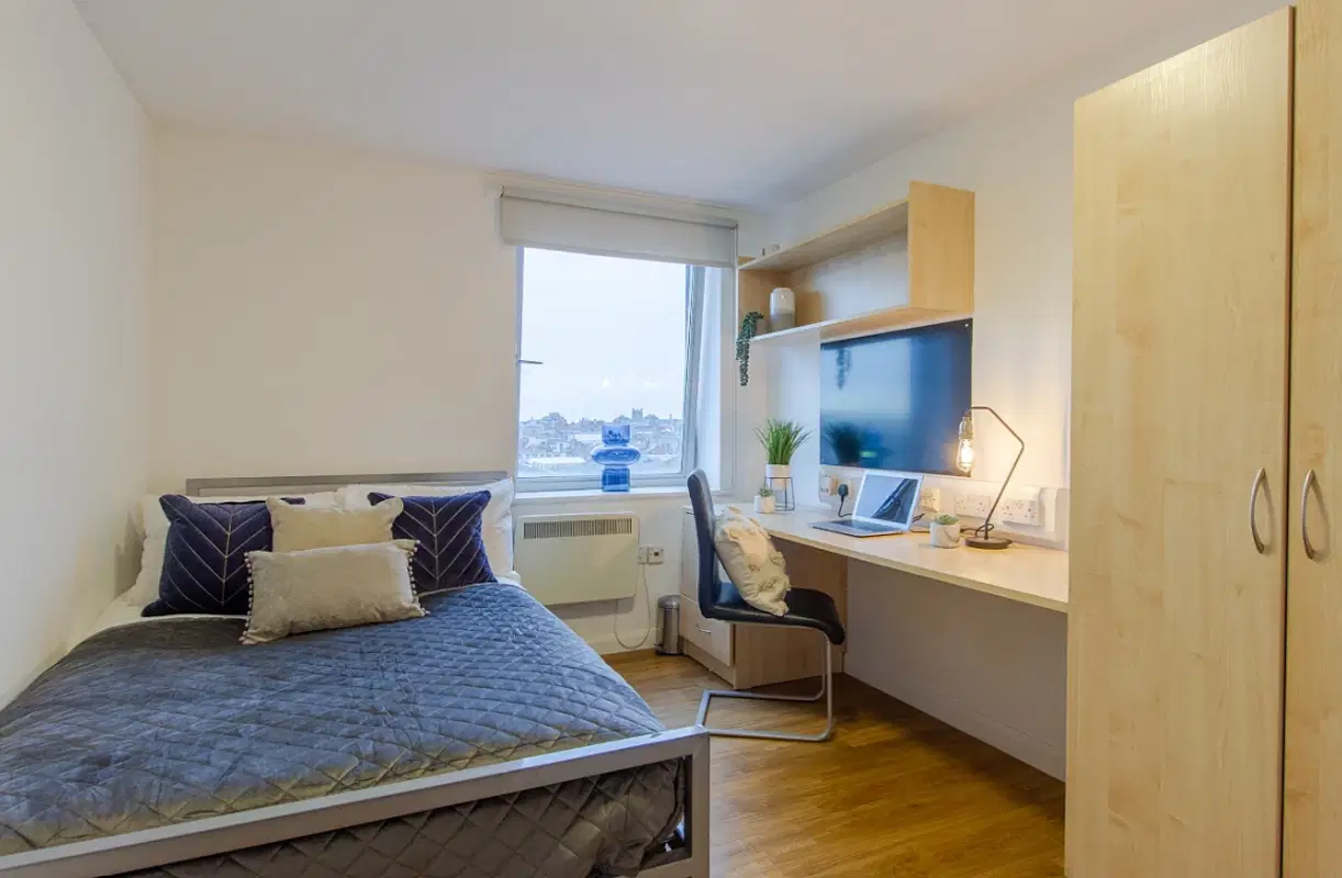 The Glasshouse, Nottingham – Silver Ensuite