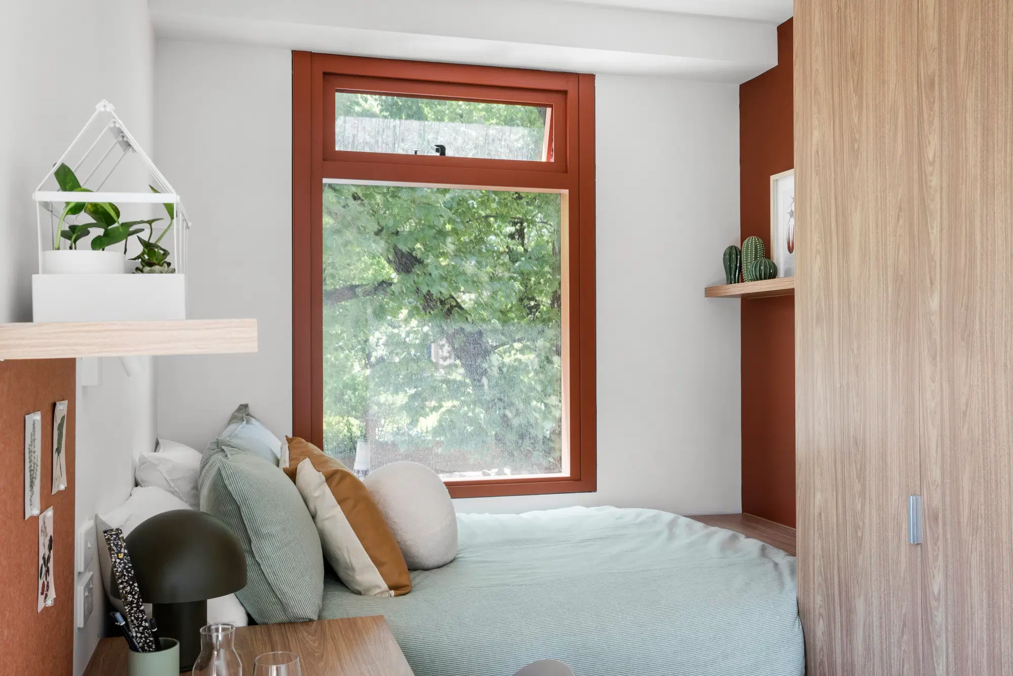 Journal Campus House, Melbourne – Four-Bedroom Ensuite Apartment