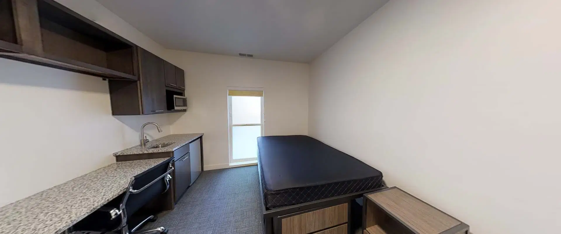 The View On Pavey Square, Columbus – 3x3 Kitchenette | Room in 3 Bedroom 3 Bathroom