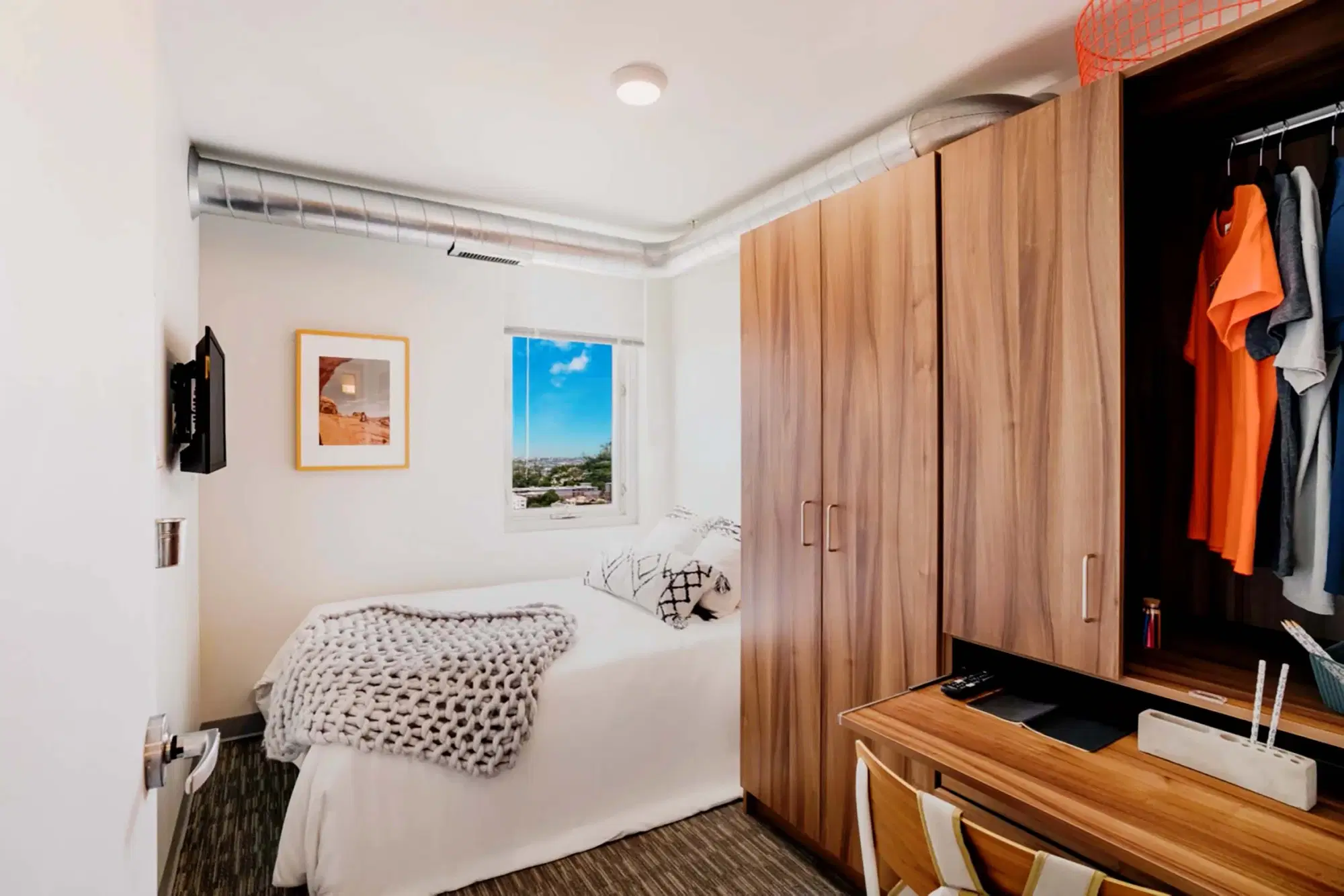 HERE Champaign, Champaign – 4x2 Penthouse Room in 4 Bedroom 2 Bathroom
