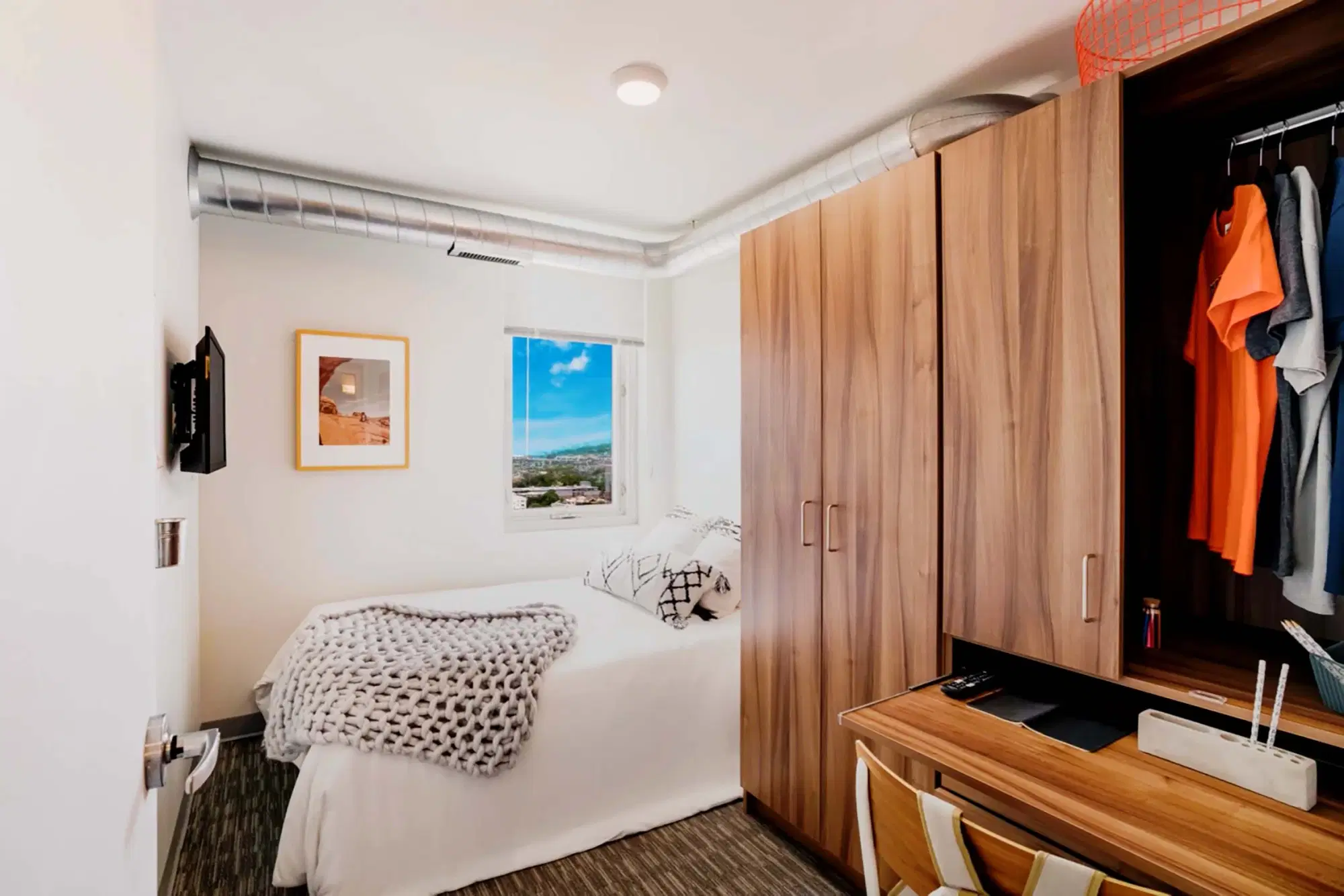 HERE Champaign, Champaign – 4x4 Penthouse Room in 4 Bedroom 4 Bathroom