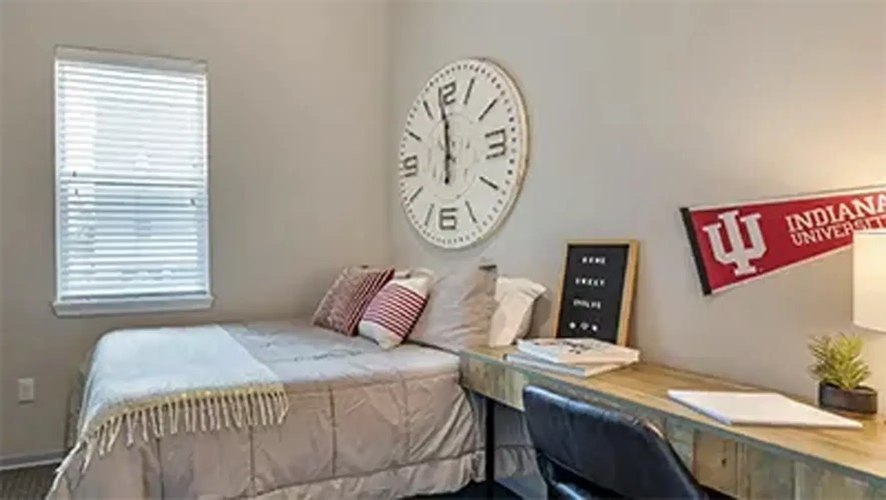 Evolve Bloomington, Bloomington – 1x1 Premium | Room in 1 Bedroom 1 Bathroom