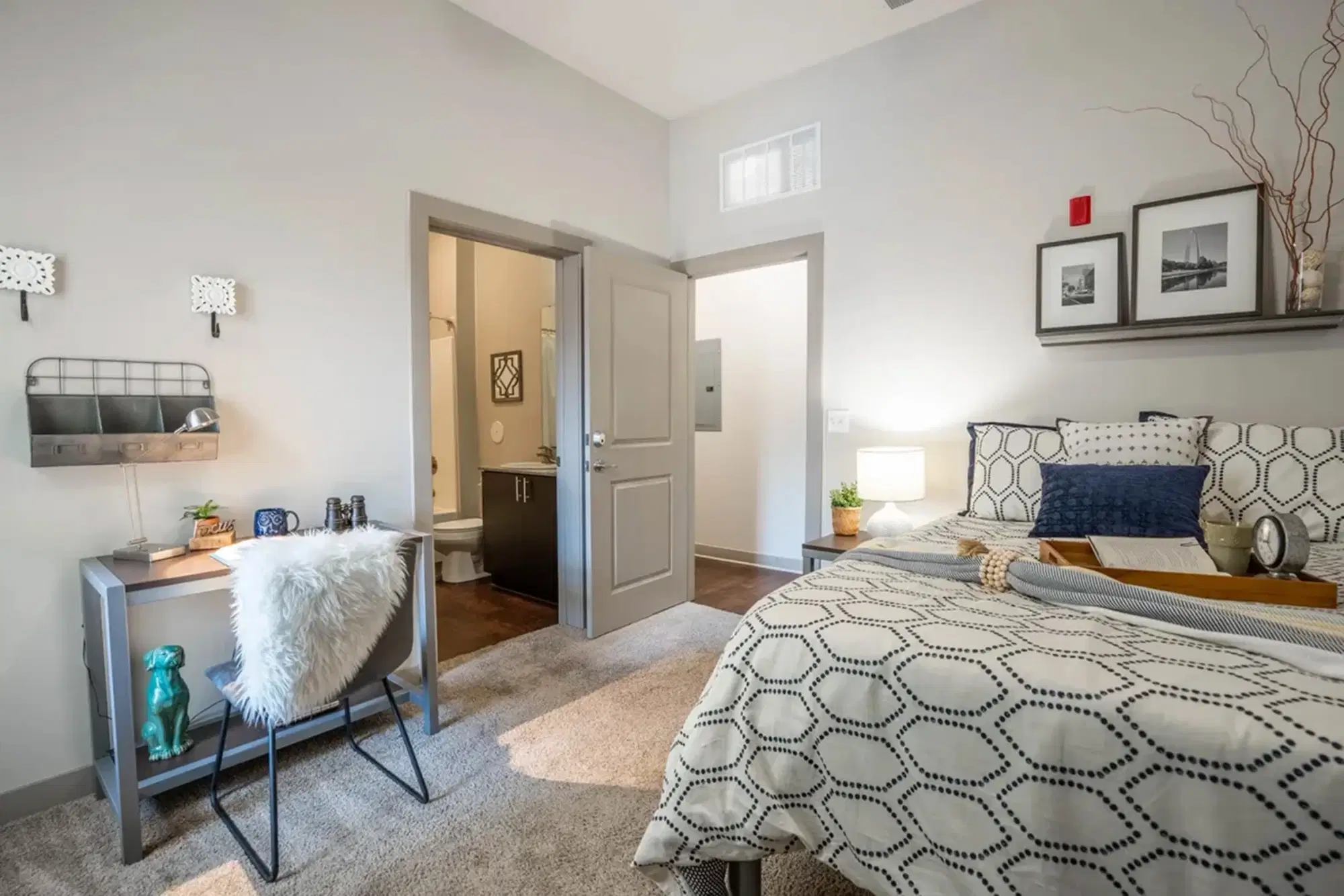 The Standard, St Louis – Room in 5 Bedroom 5 Bathroom | E1