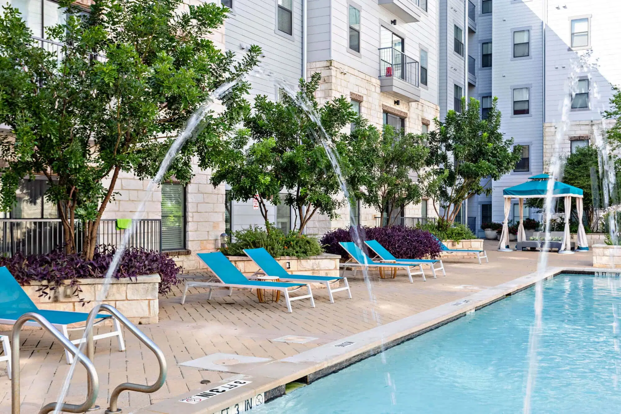 Axis West Campus, Austin – Amenities