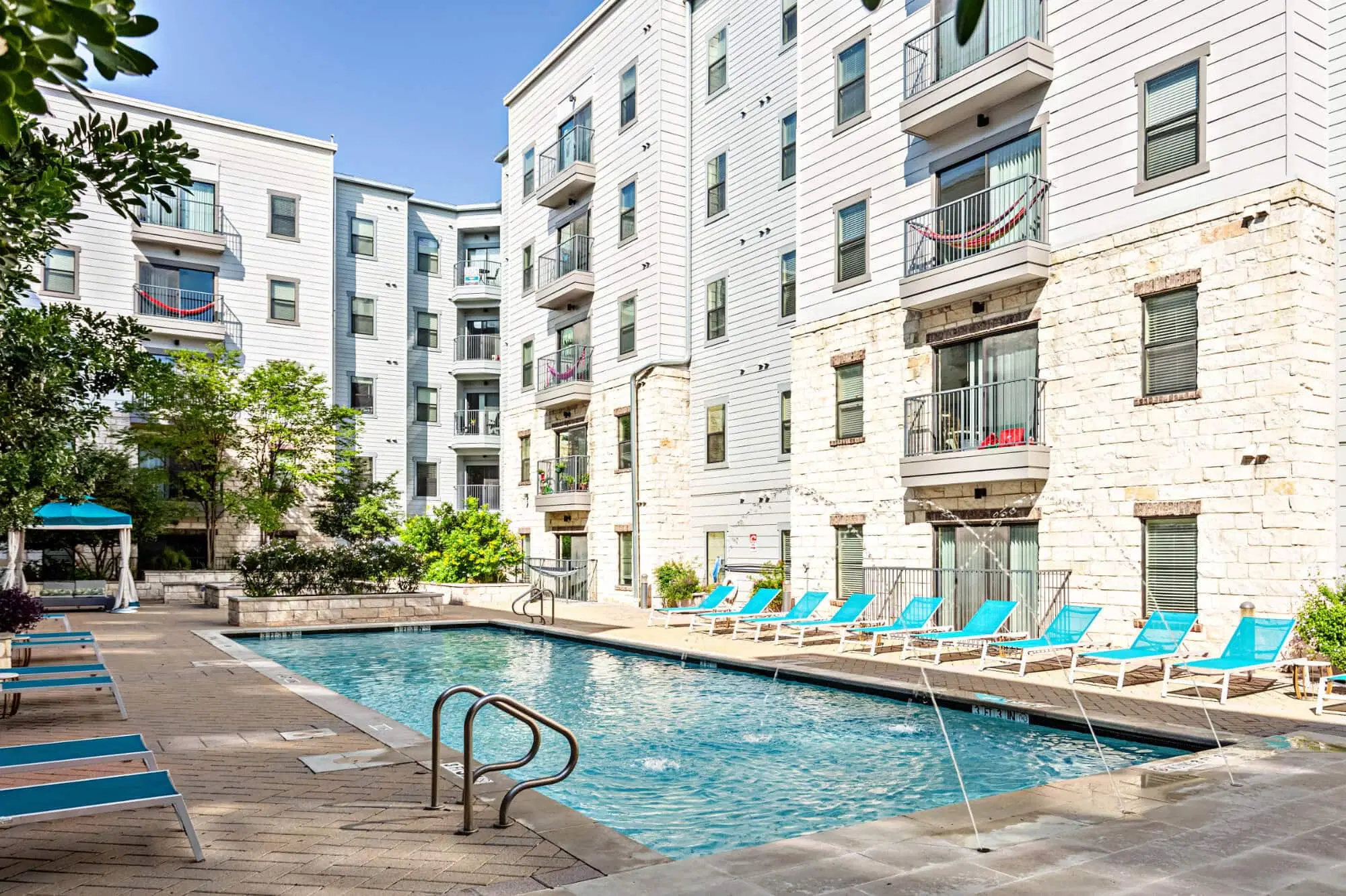 Axis West Campus, Austin – Amenities