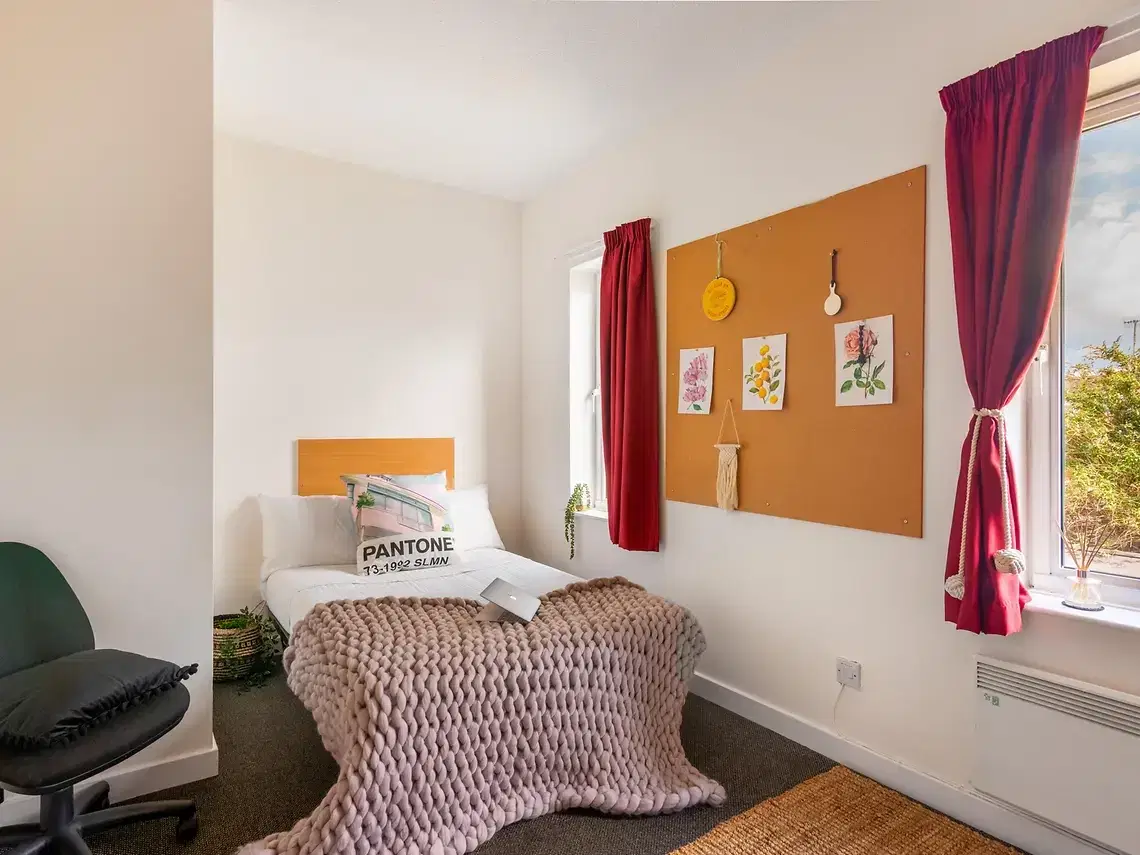 Yugo Bramall Court, Sheffield – Standard Room - 4 Bed Shared House