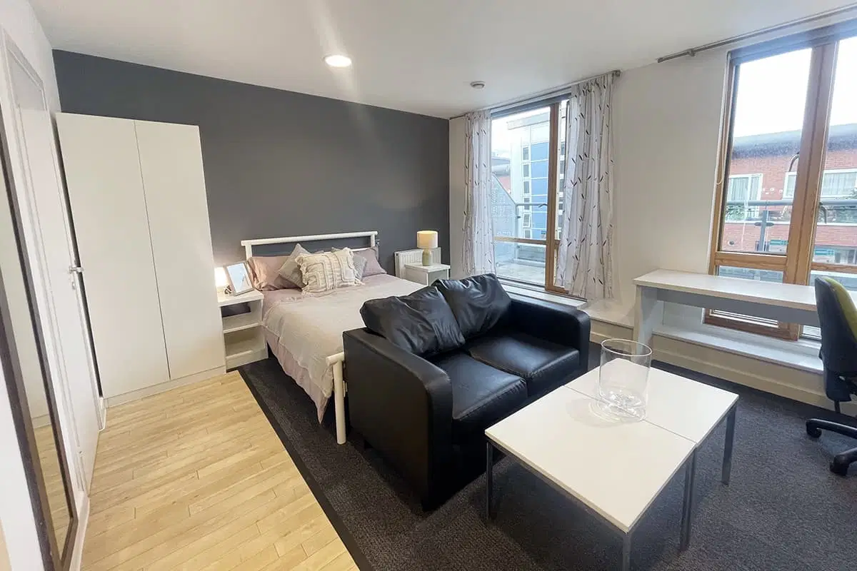 GoBritanya Kirby Street Residence, London – Premium 3 Studio