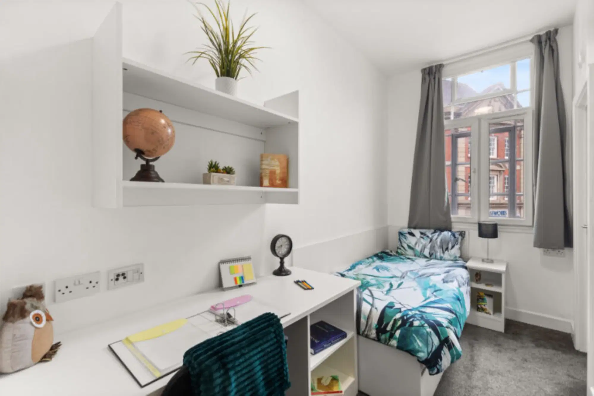 Sangha House, Leicester – Bronze Ensuite