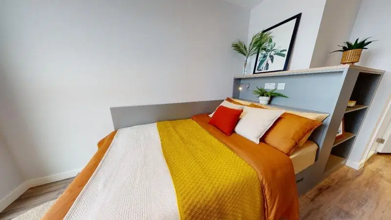 iQ Altus House, Leeds – Penthouse En Suite