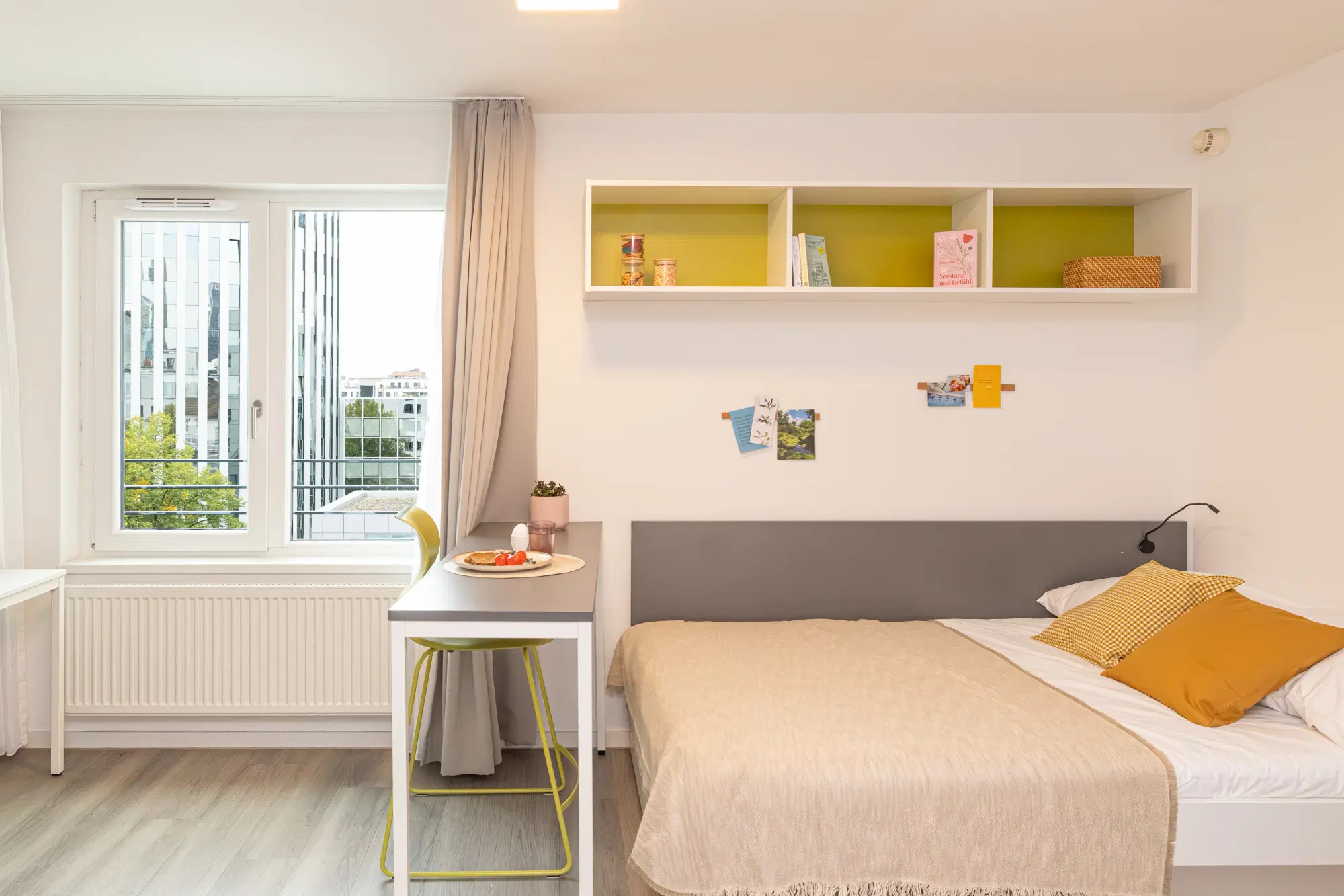 Yugo Urbanum, Frankfurt – Large Gold Studio (29 sqm)