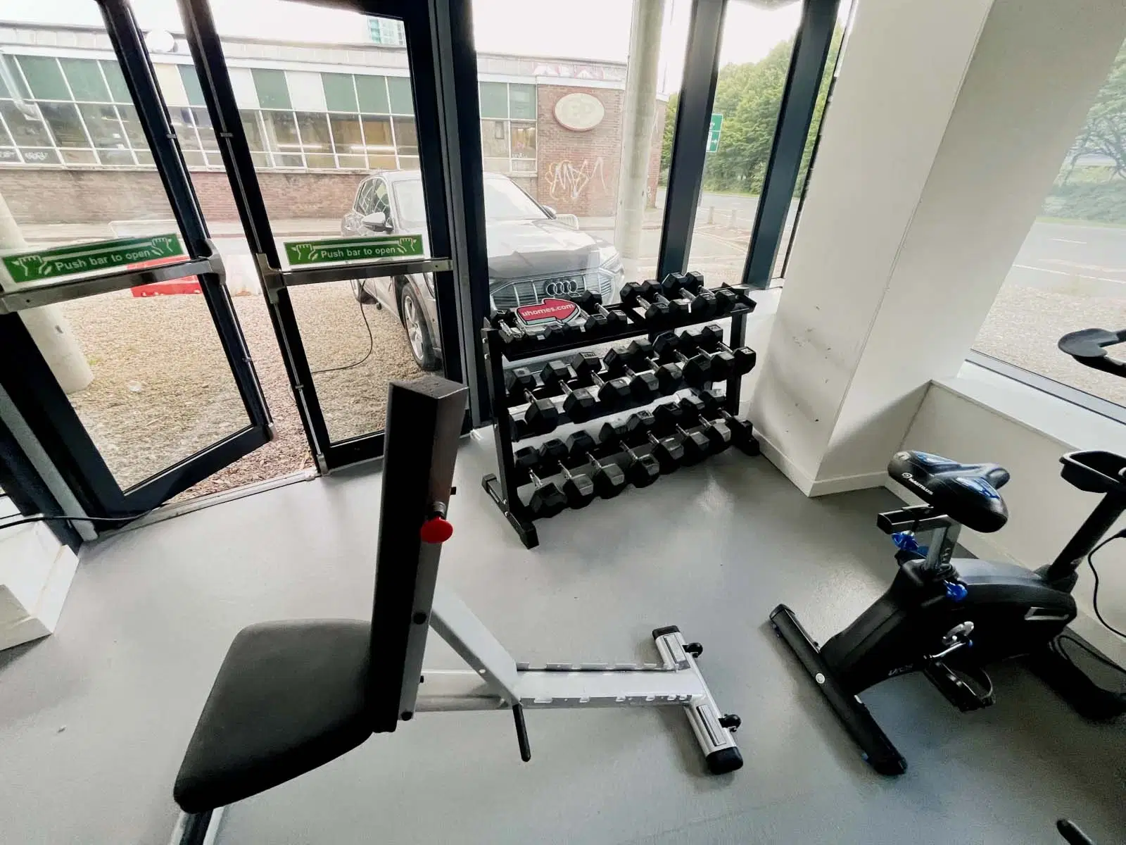 Nebula, Sheffield – Amenities