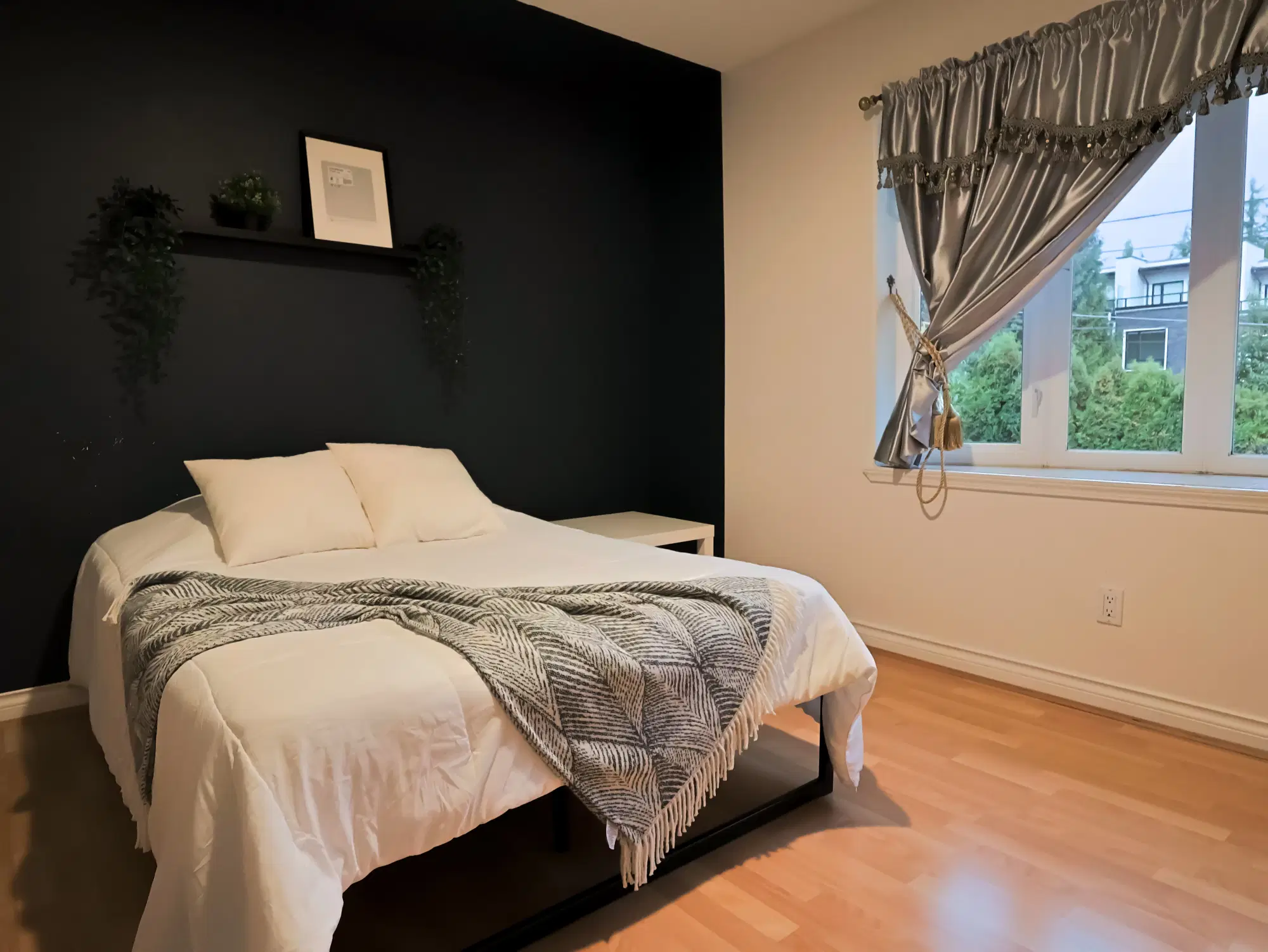 7487 Granville St, Vancouver – Oslo Master Room (1 Bed 1 Bath)