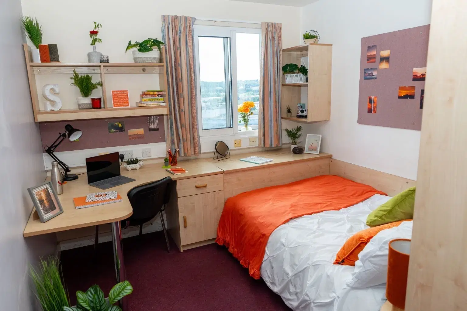 Wardley House Students, Bradford