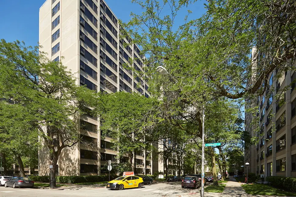 Algonquin Apartments, Chicago – Exterior