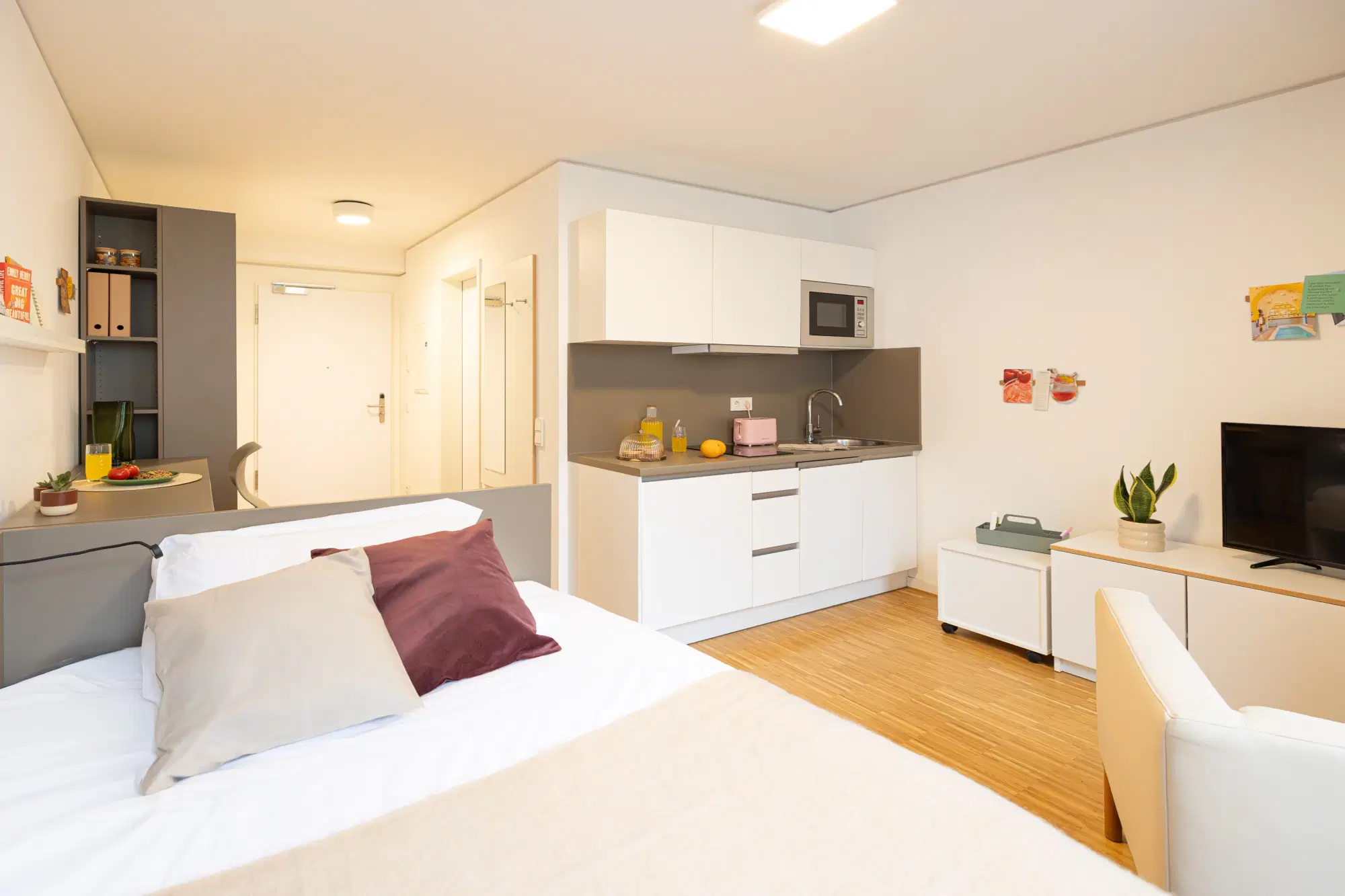 Yugo Urbanum, Frankfurt – Standard Platinum Studio (19 sqm)