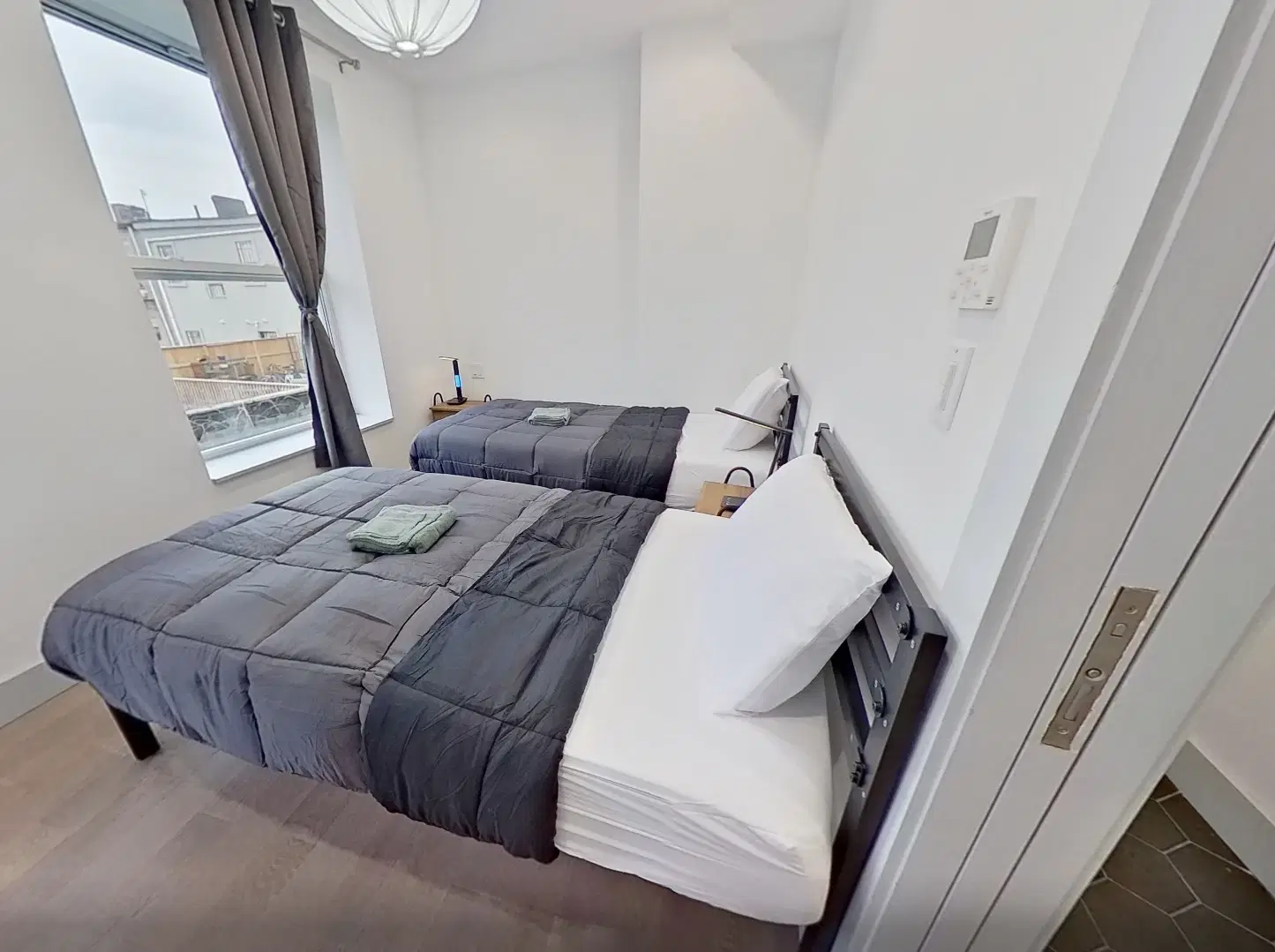 Agate Brooklyn Home, New York – 2-people shared (full-size bed)