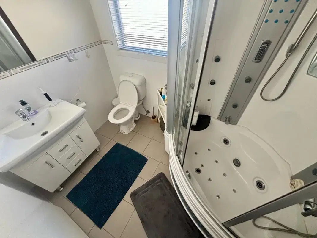 Room in a 7 Bedroom Apartment, 2/1A Pedlar Street, Seaton, City of Charles Sturt, 5023 – Bedroom 6