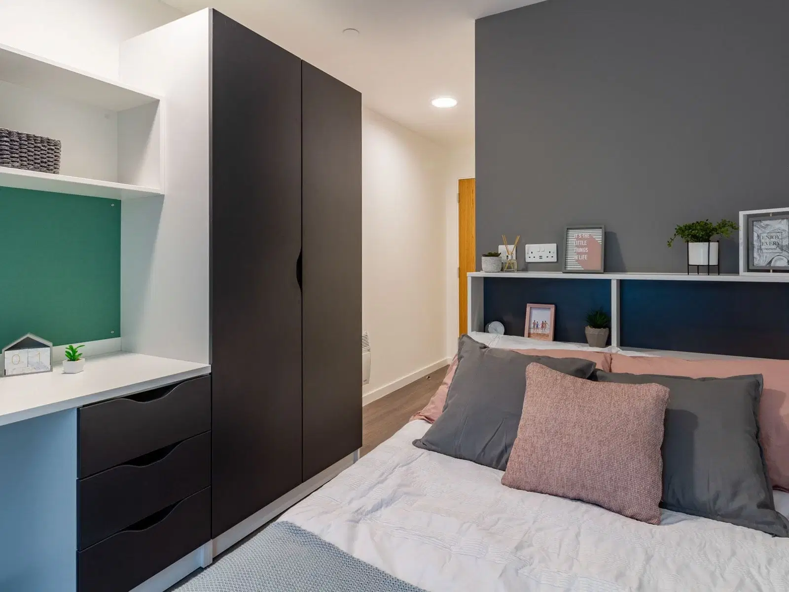 Pavilion Court, London – Classic Ensuite