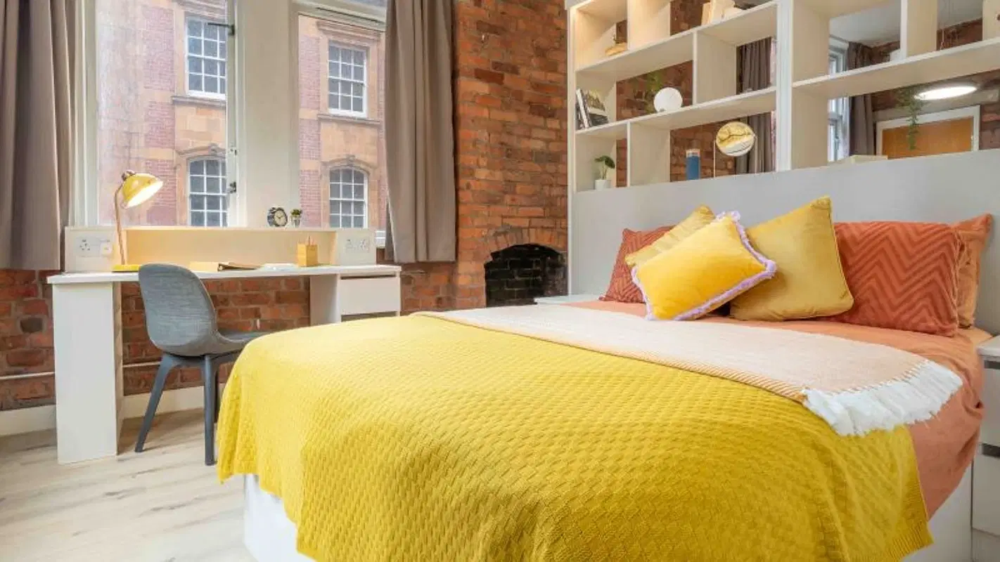 iQ Hollingworth House, Manchester – Platinum Studio